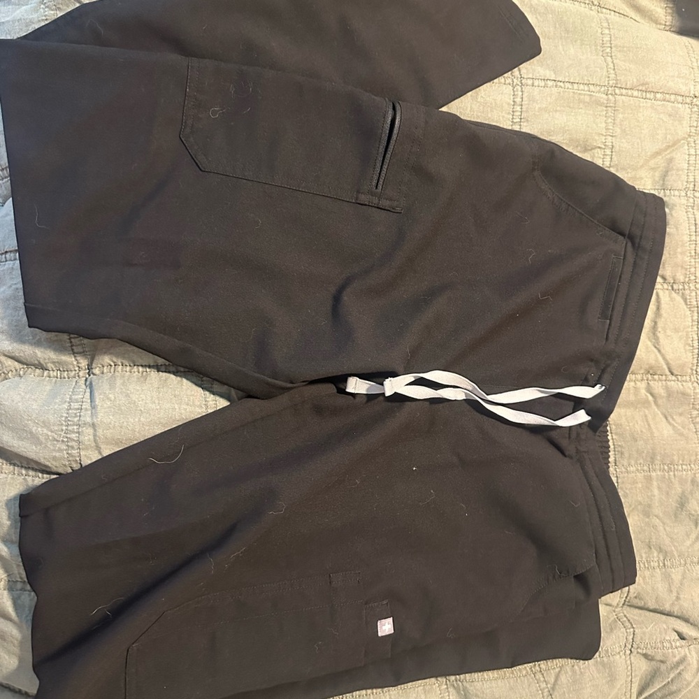 Figs straight leg black scrub pants size medium-tall